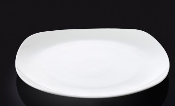 Тарелка обеденная Wilmax WL-991002/A 24.5х24.5 см